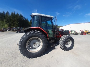 Massey Ferguson6150