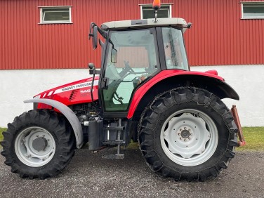 Massey Ferguson 5450 Dyna 4