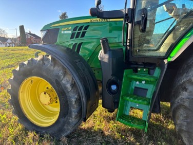 John Deere 6130R