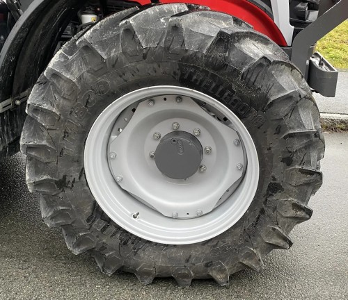 Massey Ferguson 6S.135