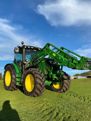 John Deere 6130R