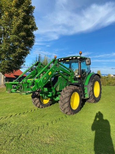 John Deere 6130R