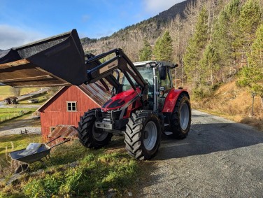 Massey Ferguson MF5S 145