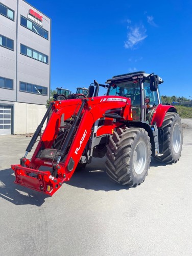 Massey Ferguson 7S.180 Dyna-6 hors