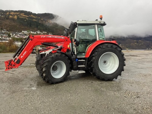 Massey Ferguson MF 5S.145