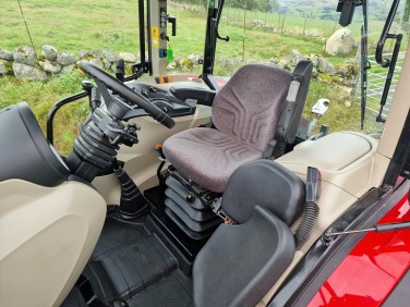 Massey Ferguson 4710M Dyna 2