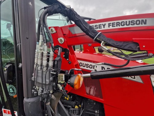 Massey Ferguson 4710M Dyna 2