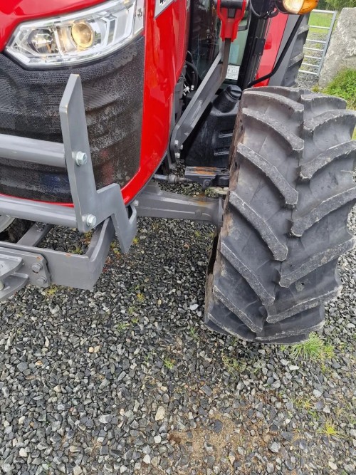 Massey Ferguson 4710M Dyna 2