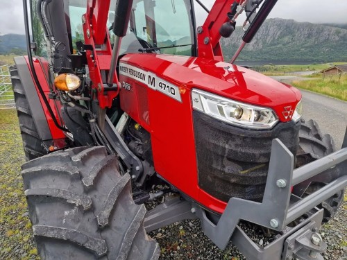 Massey Ferguson 4710M Dyna 2