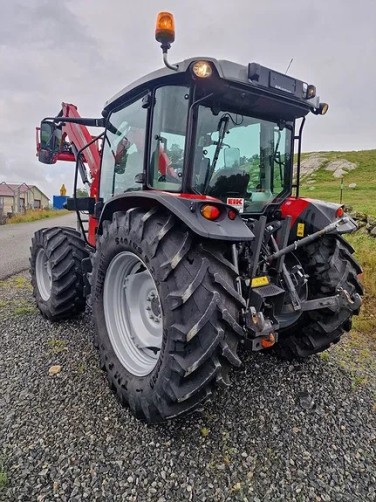 Massey Ferguson 4710M Dyna 2