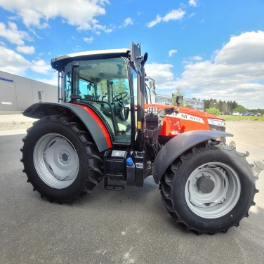 Massey Ferguson 5711M