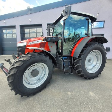 Massey Ferguson 5711M