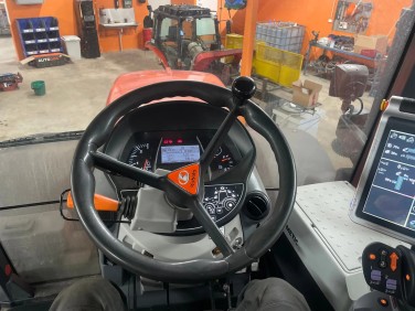 Kubota M7-173 KVT