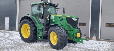 John Deere 6210R