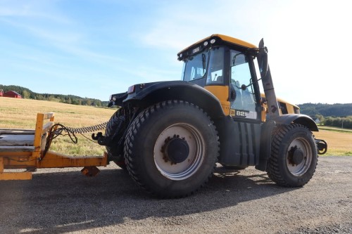 JCB 8660