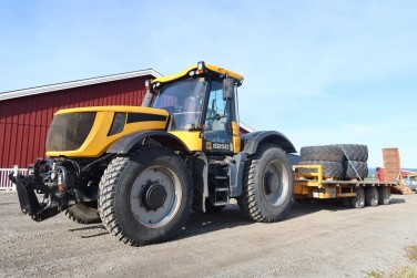 JCB 8660