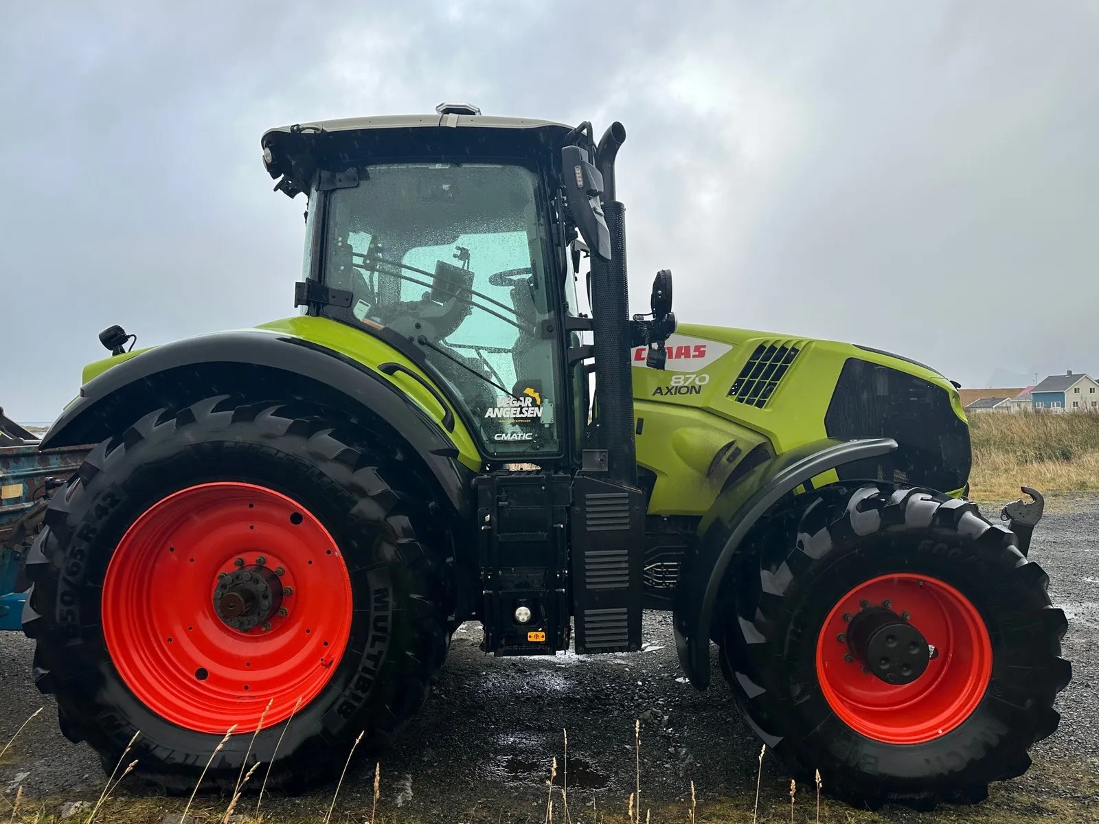 CLAAS Axion 870 CMATIC