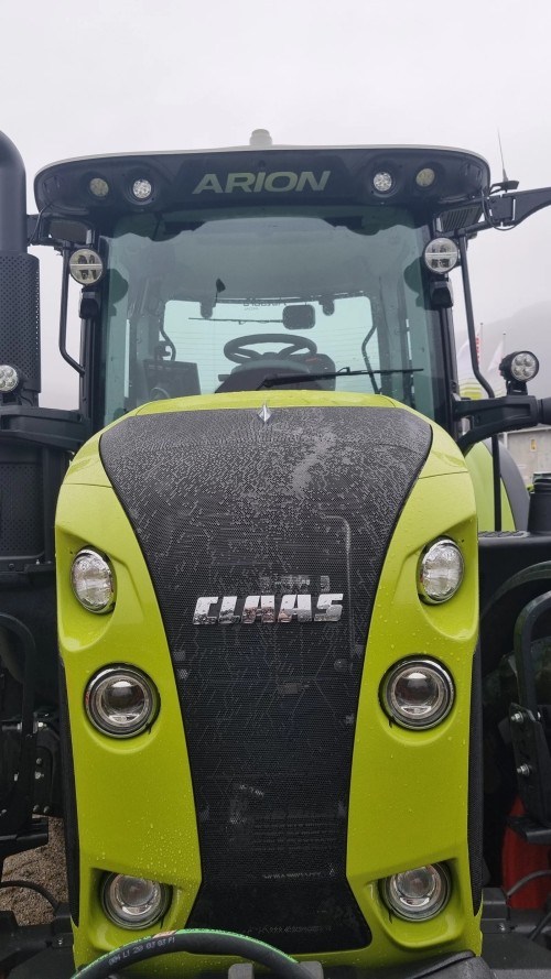 CLAAS ARION 550 CMATIC