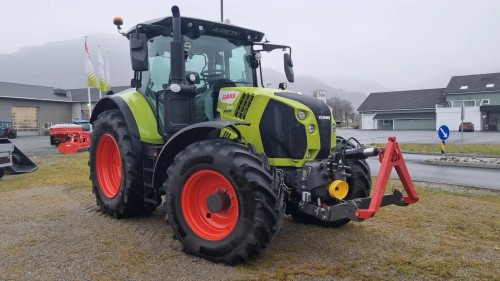 CLAAS ARION 550 CMATIC