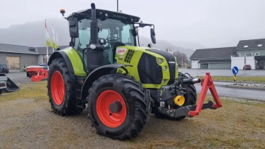 CLAAS ARION 550 CMATIC