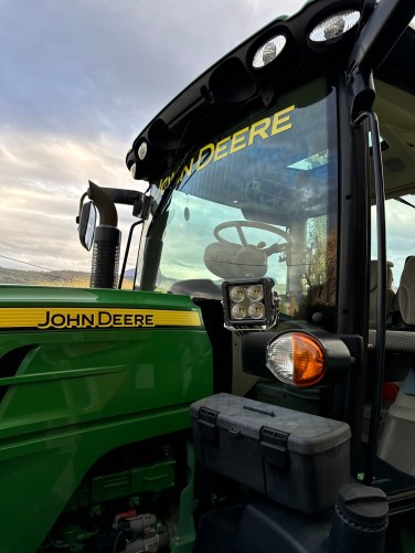 John Deere 6125R