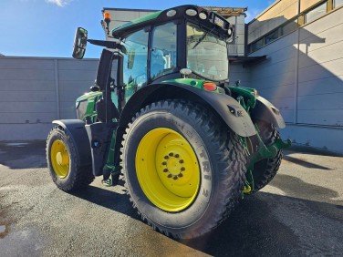 John Deere 6250R