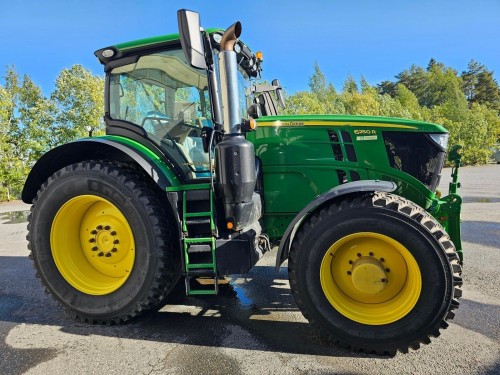 John Deere 6250R