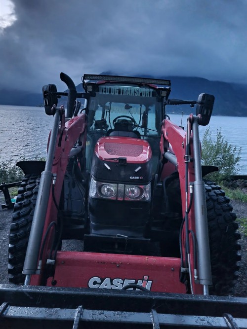 CASE IH Luxxum 100