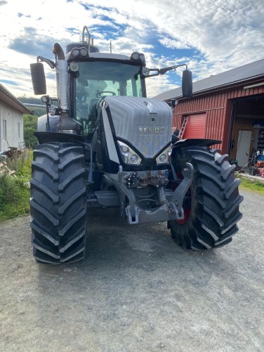 Fendt 828 Profi Plus avec siège conducteur réversible