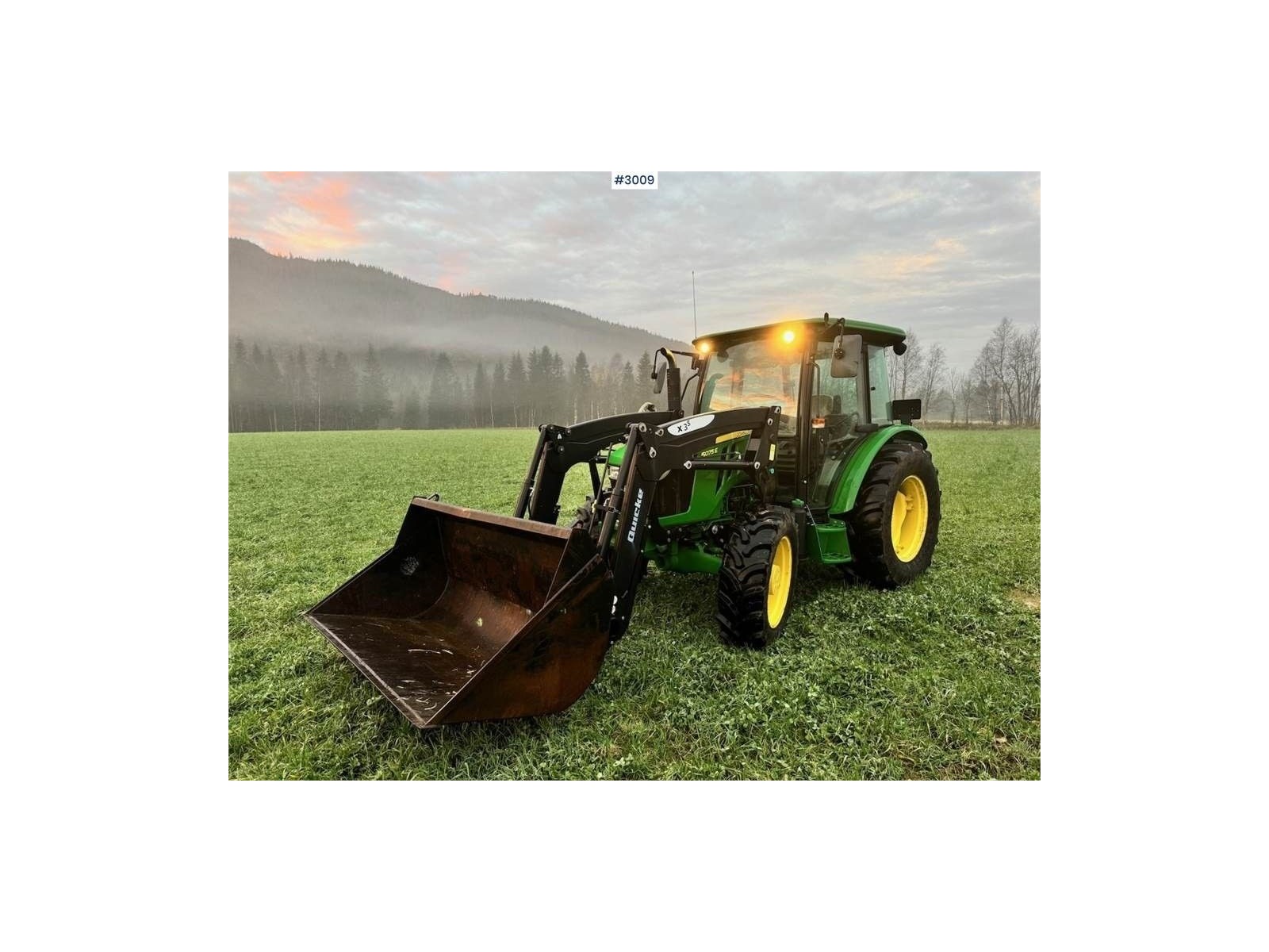 John Deere 5075E