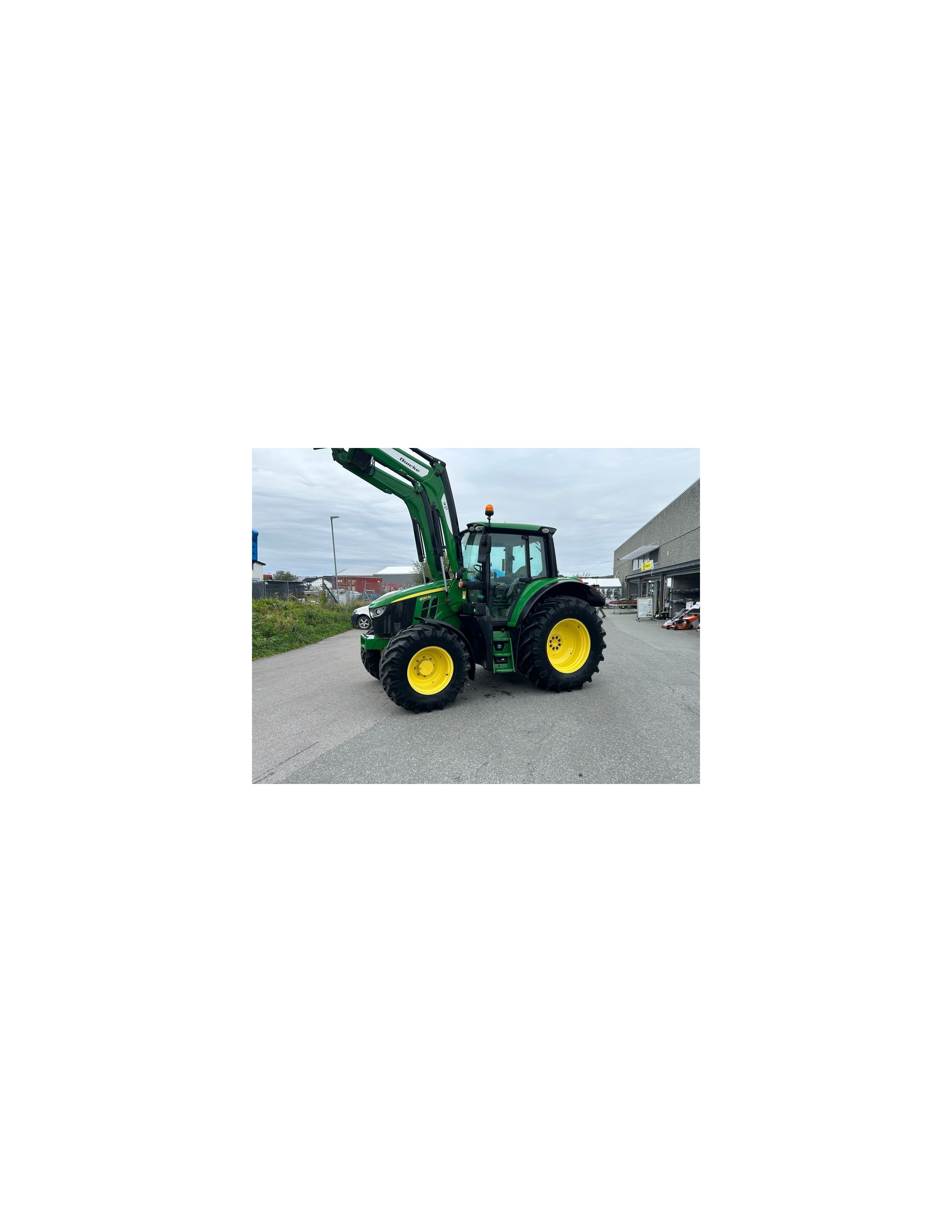 John Deere 6120M