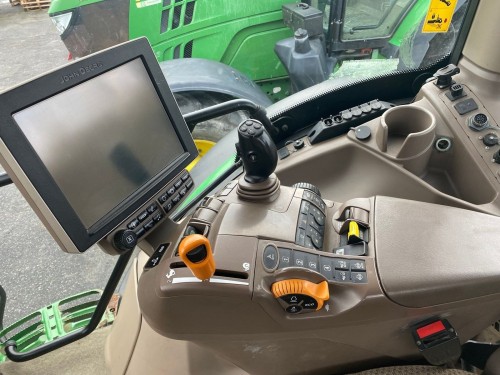 John Deere 6130R